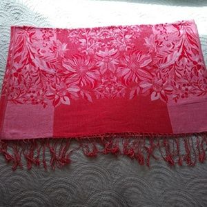 Woman's shawl